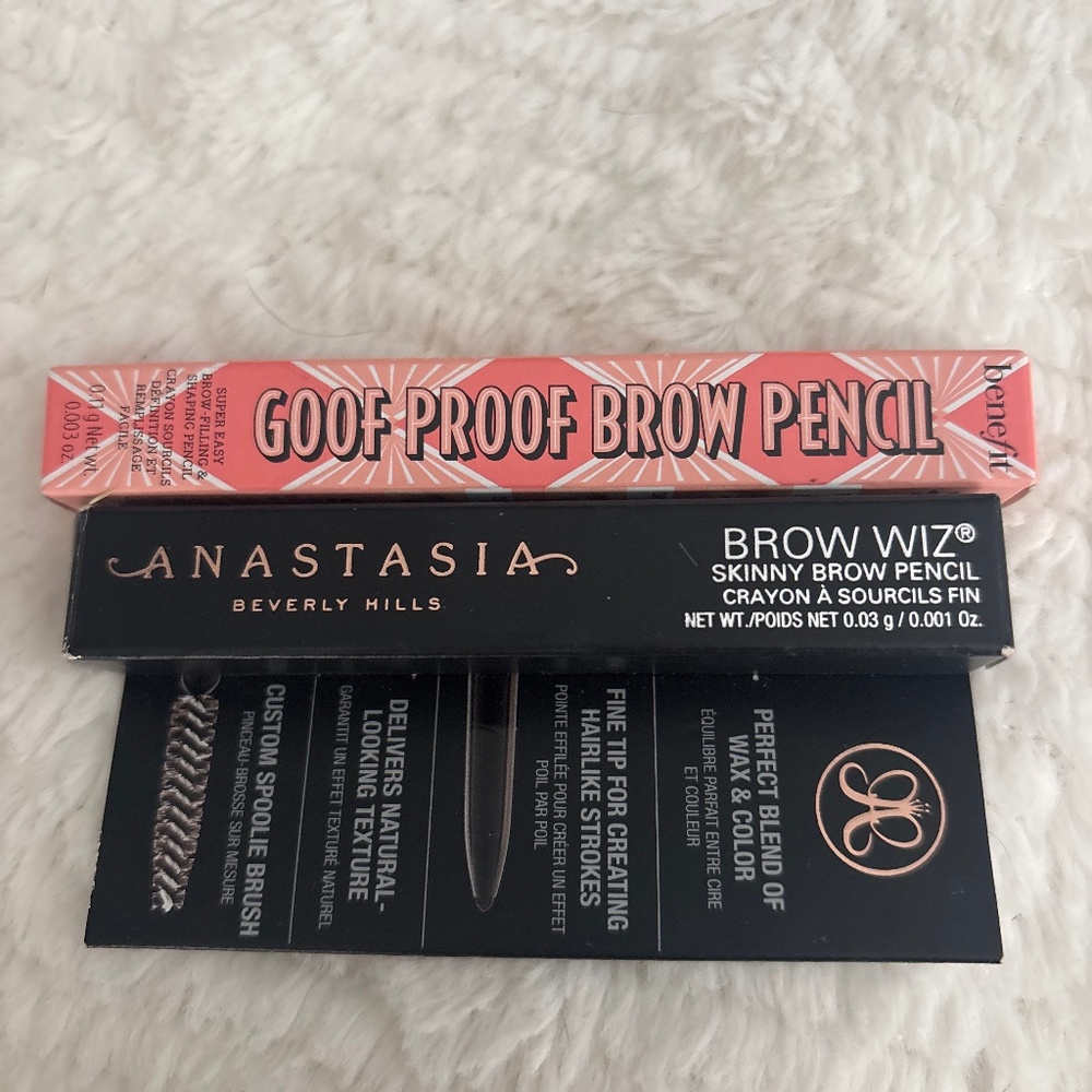 Brow pencils BROWN